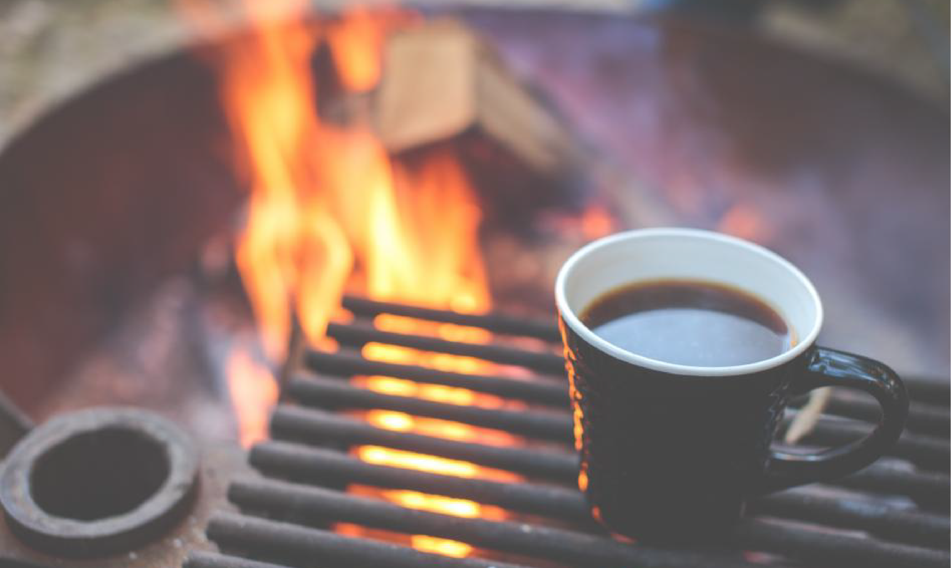 初めての教科書 キャンプの醍醐味 焚き火 の楽しみ方 注意点 Fitdoor Lab